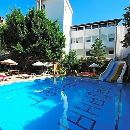 Hotel Pasahan 3*